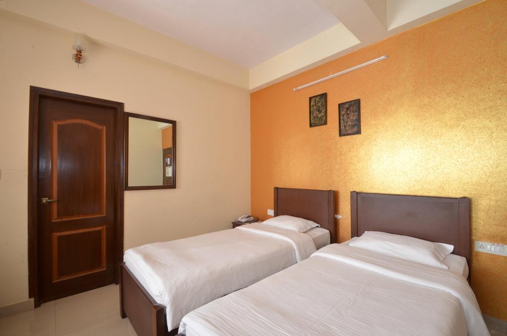 Alcove Service Apartments in Bangalore | Master Bed Room
