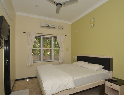 Service Apartments in Udayampalayam, Coimbatore| Master Bedroom
