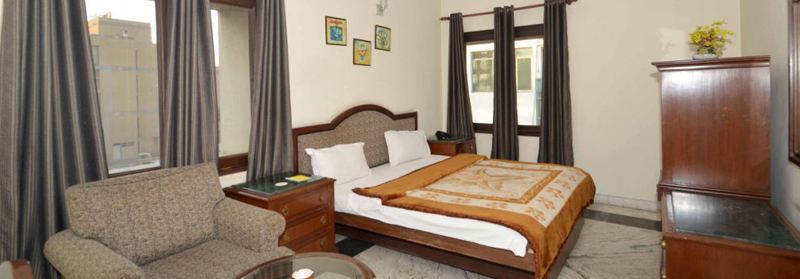 Service Apartments in Safdarjung, Delhi