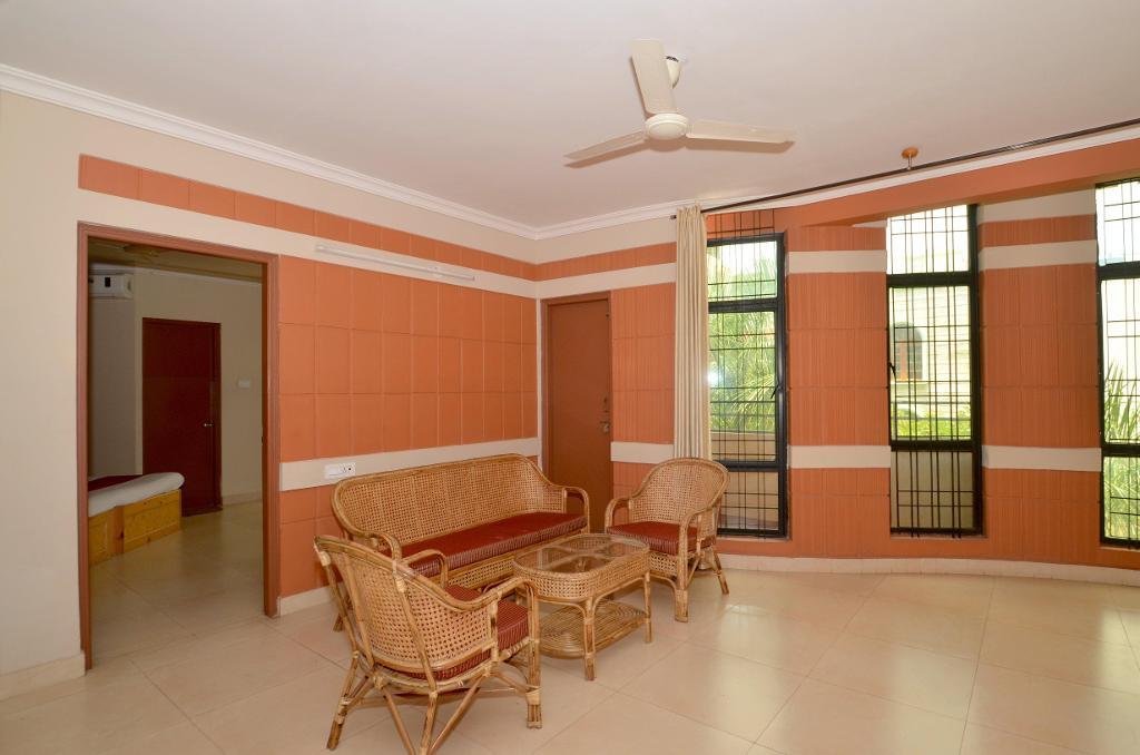 Book Alcove Service Apartments in Bangalore | Living Room