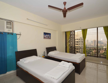 apartments mumbai malad east service